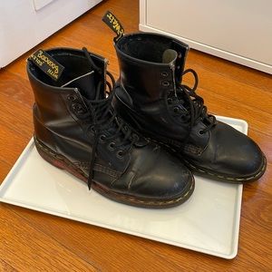 Perfectly worn original black lace up Dr Martens -UK size 6 which is US size 8